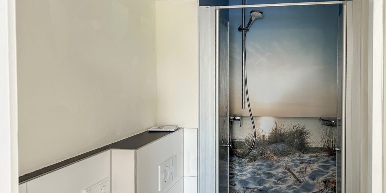 Gäste WC mit Dusche OG