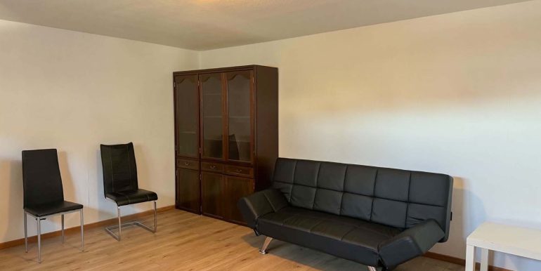 Büro EG