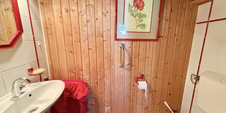 EG rechts Gäste-WC