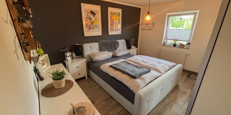 Schlafzimmer (Anbau)