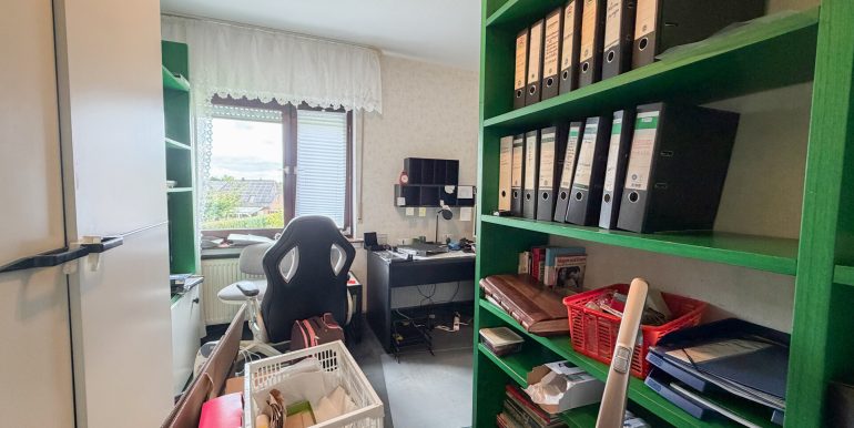 Büro EG