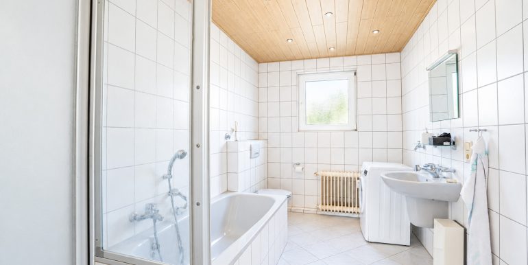 Badezimmer 1