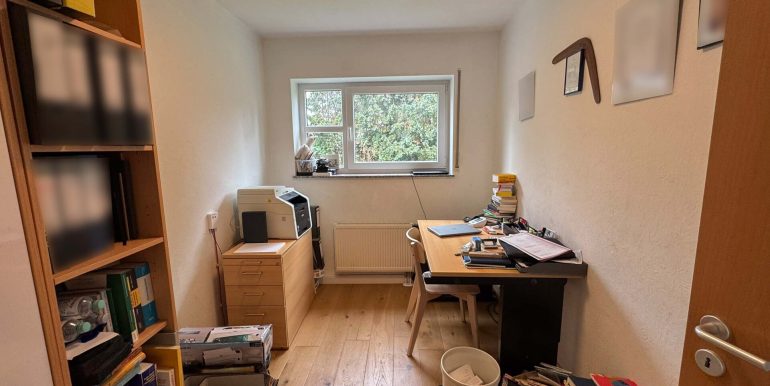 Büro EG