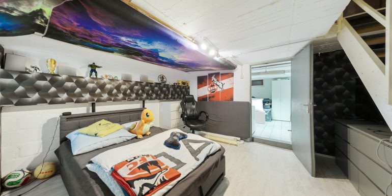Schlafzimmer KG