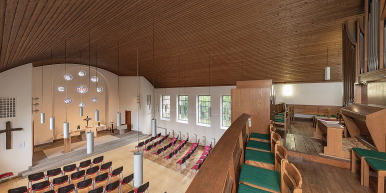 Kirchsaal mit Empore