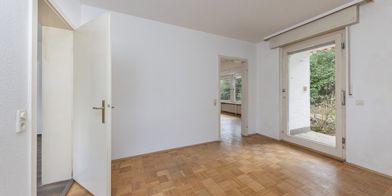 Esszimmer mit Terrassenzugang